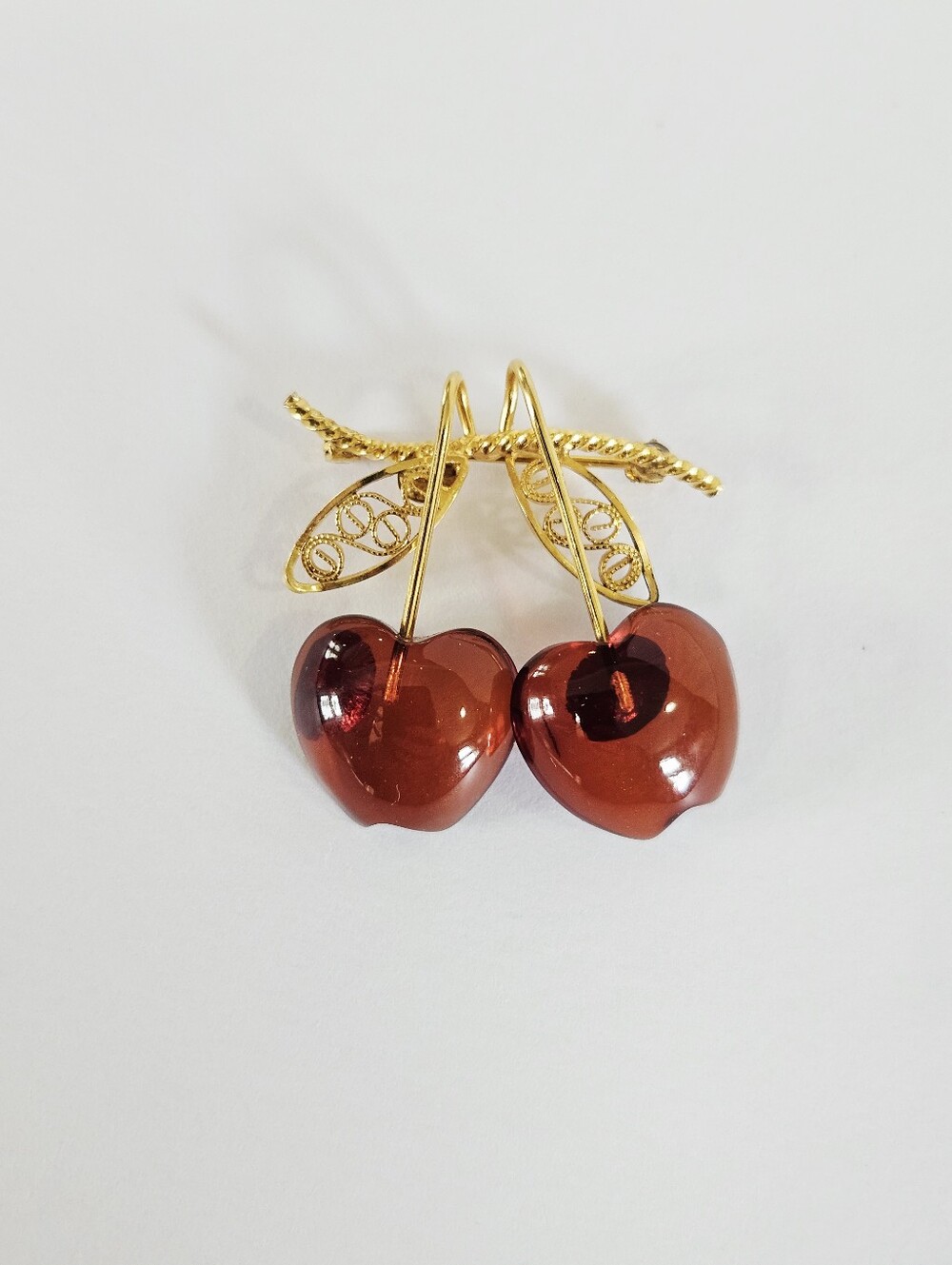 Vintage Amber Guild 12k Gold Filled Baltic Amber Cherry Heart Drop Brooch Pin